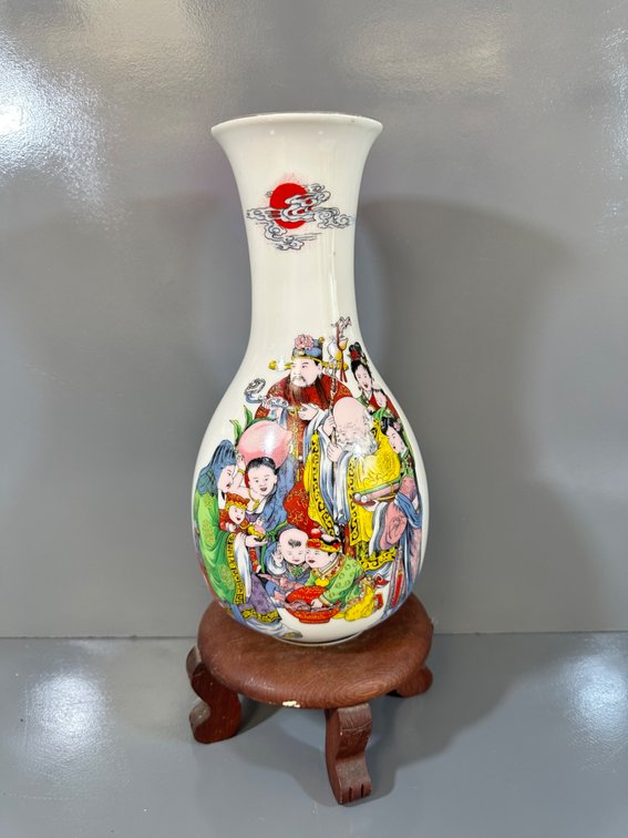 Stunning Chinese Porcelain Vase with Intricate Figures and Stand 