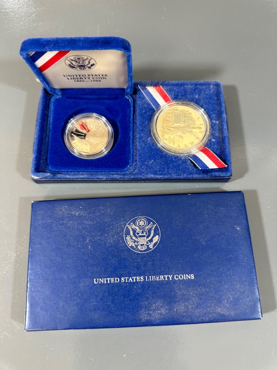 1986 United States Liberty Coins Set with Original Case