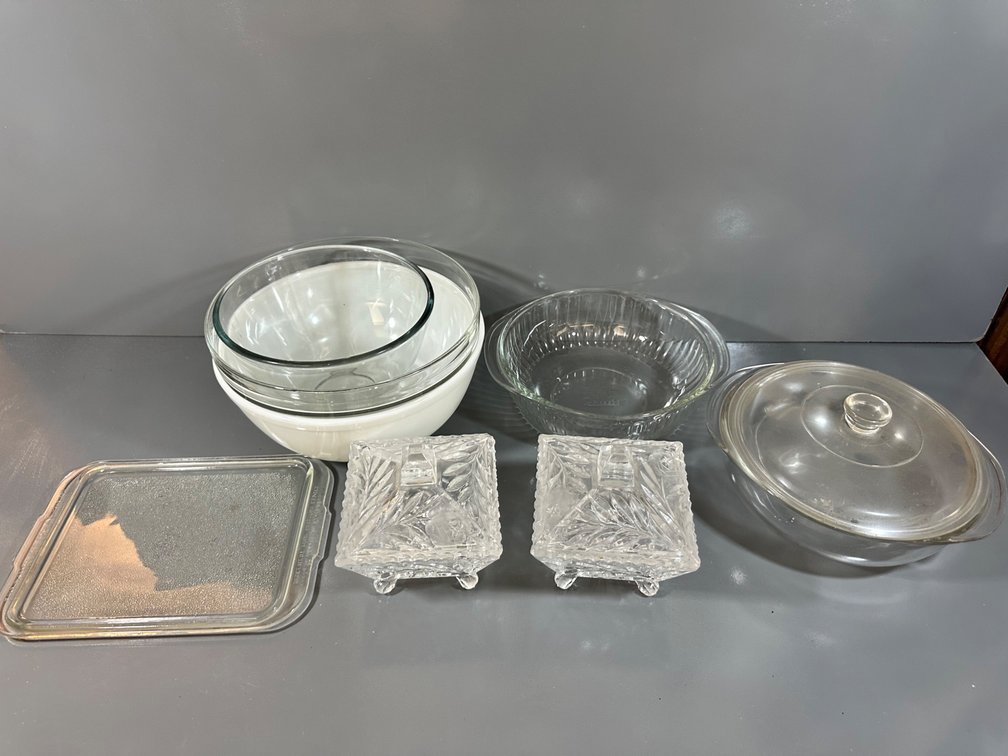 Glassware and Pyrex Bowl Collection