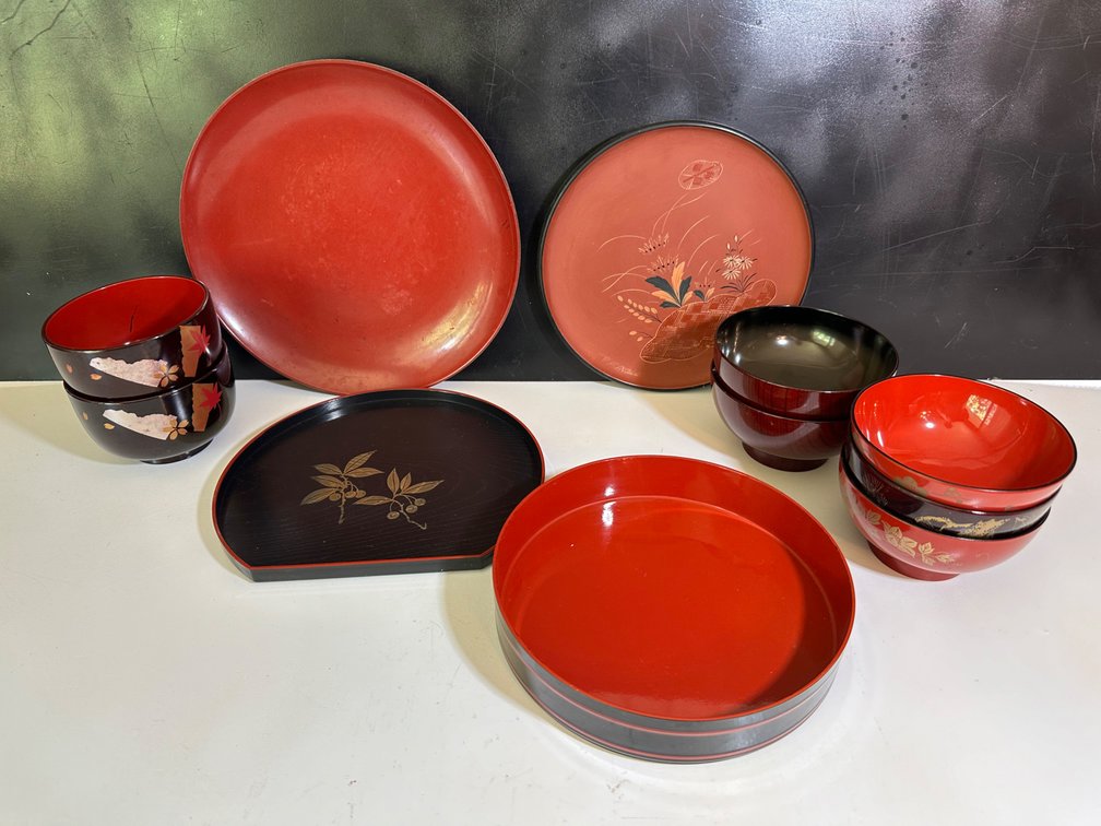 Black Red Asian Lacquer Style Plates