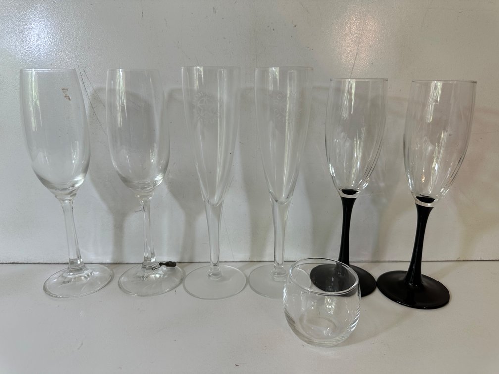 Stemmed Drinking Ware and Tumbler Glass