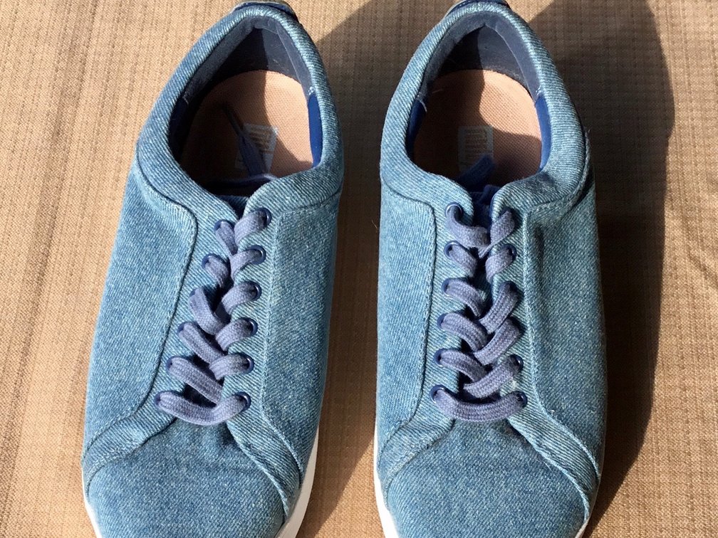 Ladies Size 8 Shoe