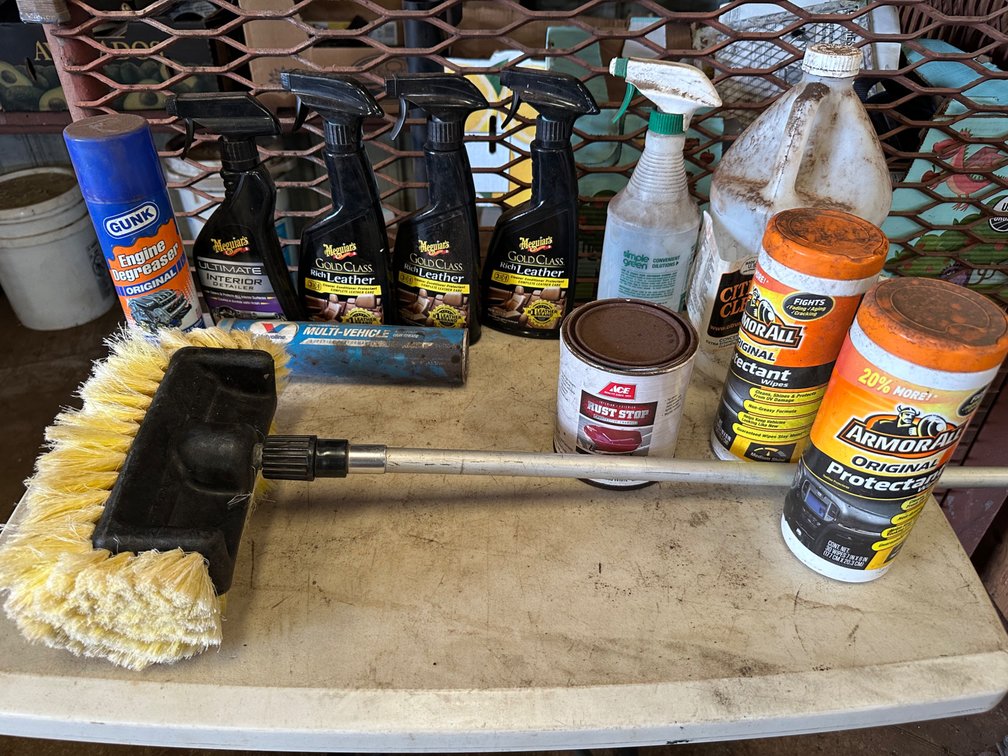 Vehicle Cleaning Items, Rust Stop and Scrub Brush