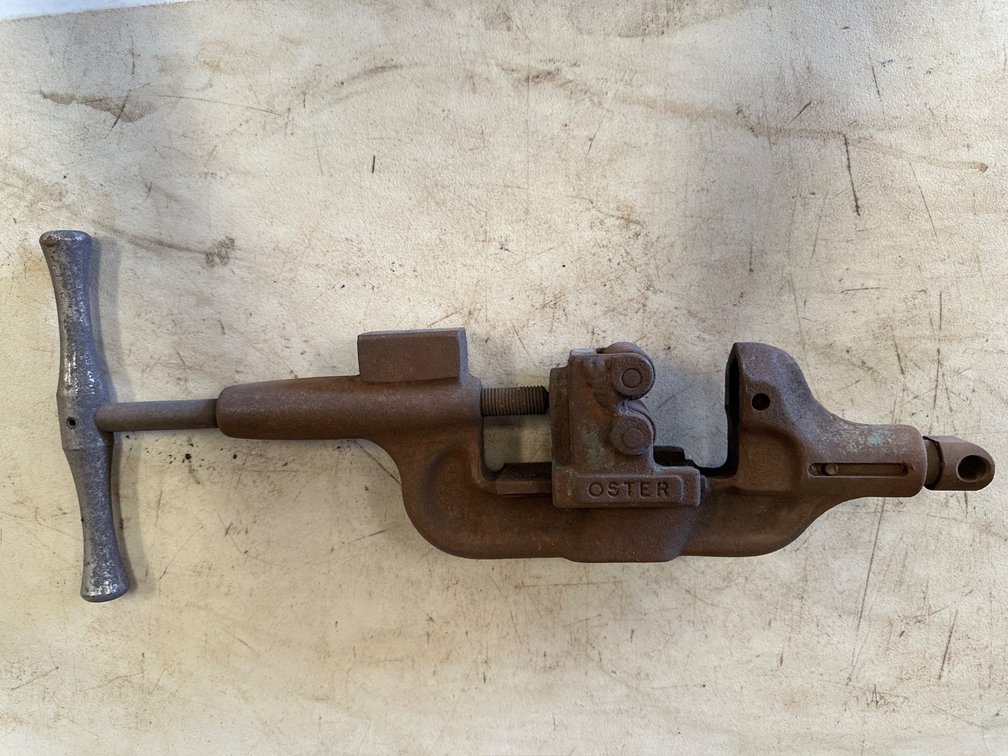 Oster 31026 10-12 Large Scale Pipe Cutter