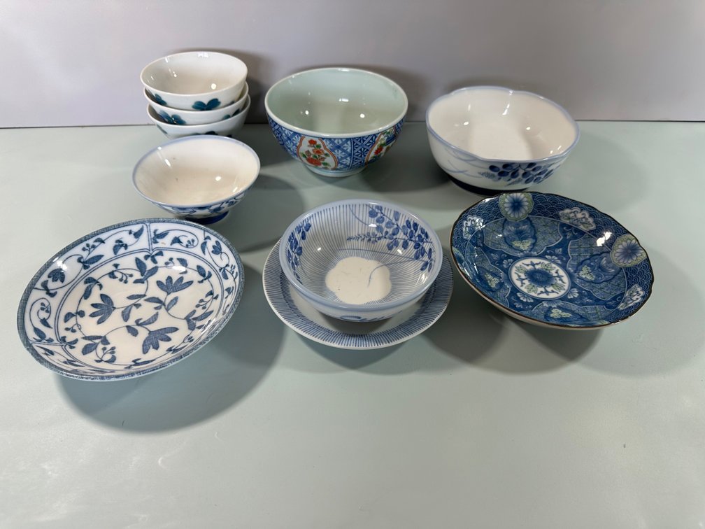 Mixed Lot of Various Design Asian Bowls