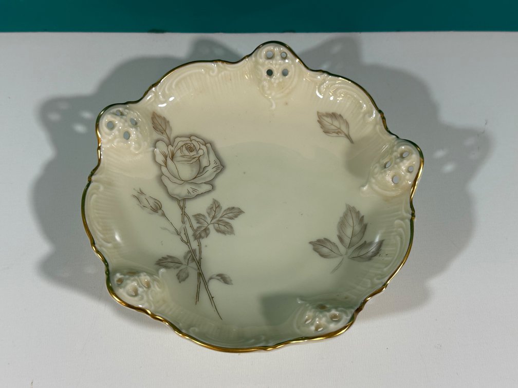 Elegant Reticulated "Moliere" Bowl with Gold Rim Lines from The Guslander Estate
