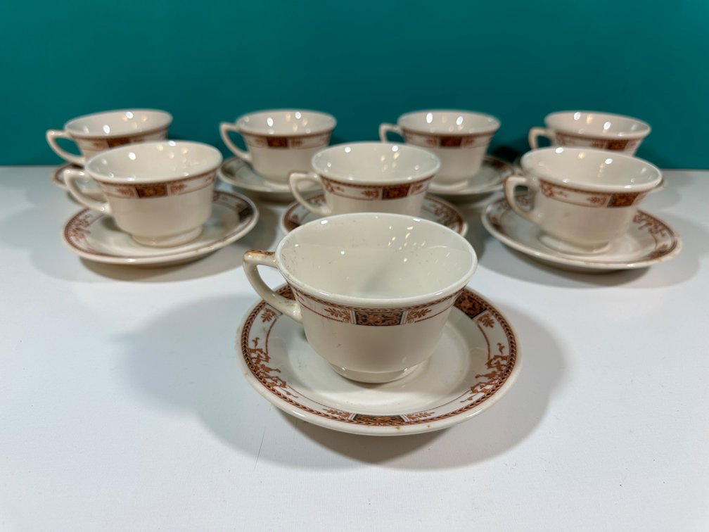 (X's 8) Set of Eight Vintage Syracuse China Tea Cups and Saucers - Perfect for Collectors