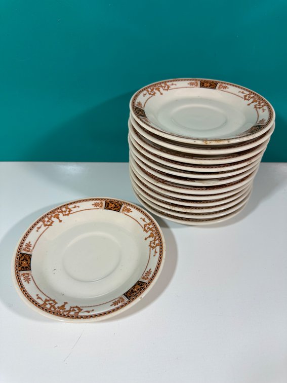 (X's 13) Set of Thirteen Vintage Syracuse China Plates - Approx. 5.5" Diameter 