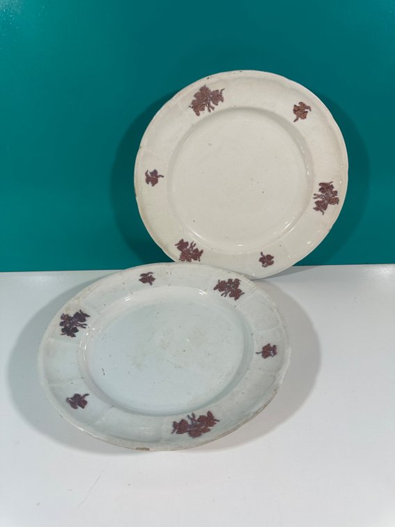 (X's 2) Pair of Vintage Plates – The Guslander Estate