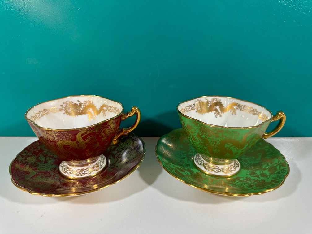 (X's 2) Pair of Pekin Bone China Tea Cups and Saucers with Dragon and Chrysanthemum Motif – The Guslander Estate