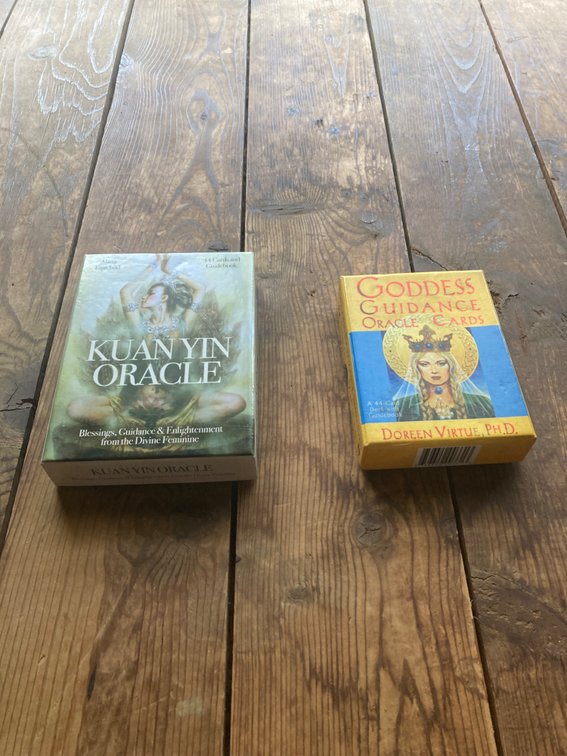 (X's2) Oracle card decks 