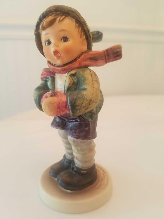 M. I. Hummel Club. It''s Cold.  Collectors Club #6.  Excellent Condition.  