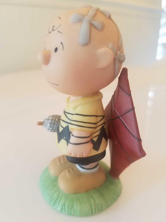 CHARLIE BROWN:  WESTLAND  CHARLIE BROWN WITH KITE #8216 