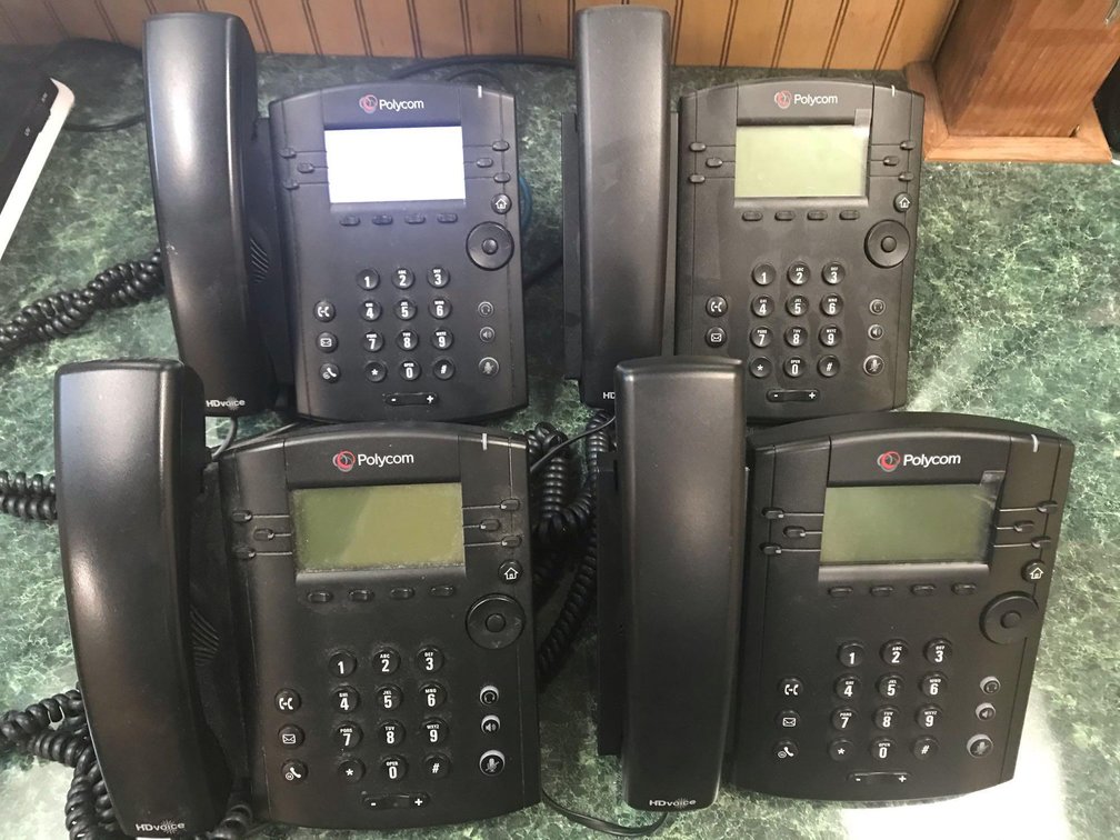 (X's 4) Polycom VVX300 Phones