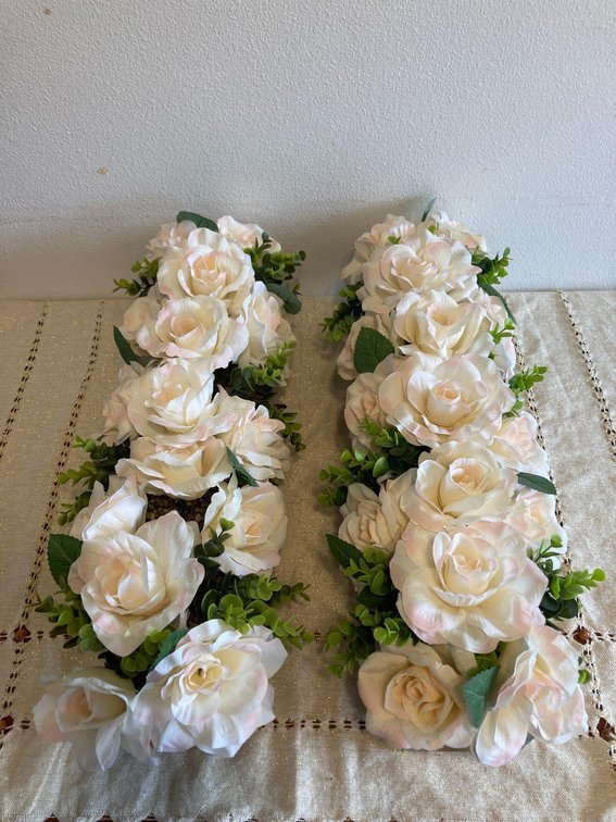 (X's 2) Faux Rose Planters