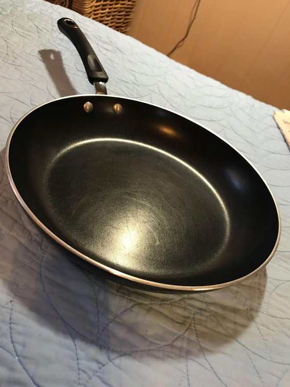 Frying Pan / Skillet