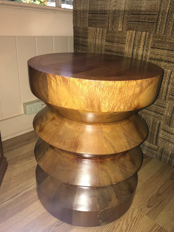 Round Wood Rippled Design Side Table 