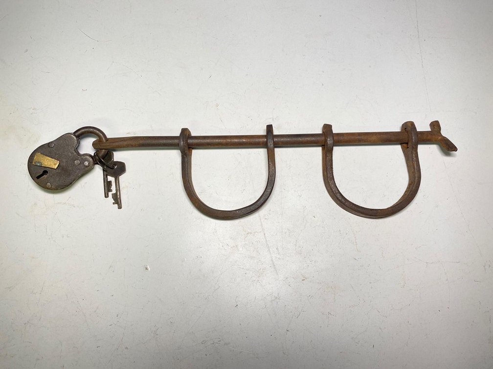 Antique Bilbeoes Late Middle Age Shackles 