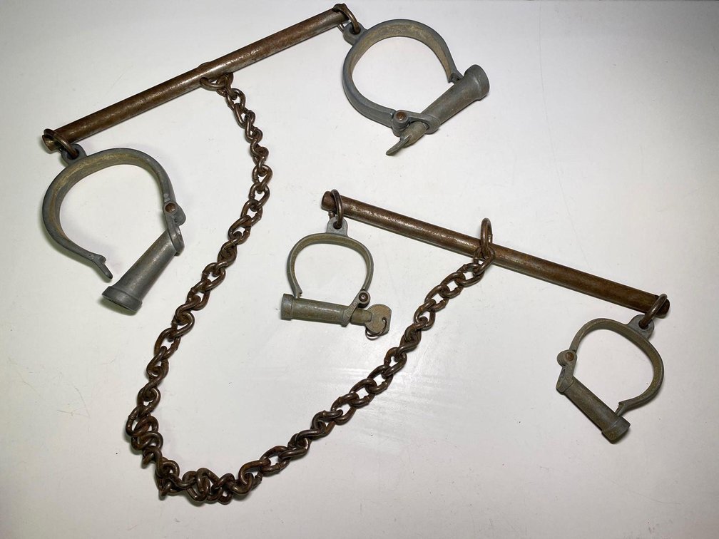 Antique Hiait Darby 104 Hand and Feet Shackles Combination 