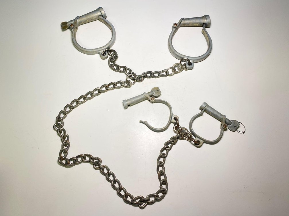 RCS Handcuffs Hand and Feet Cuffs with Side Key 