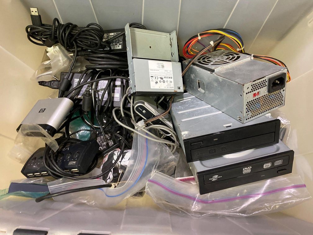 Mixed Lot of Misc Electronics, Cords and More 