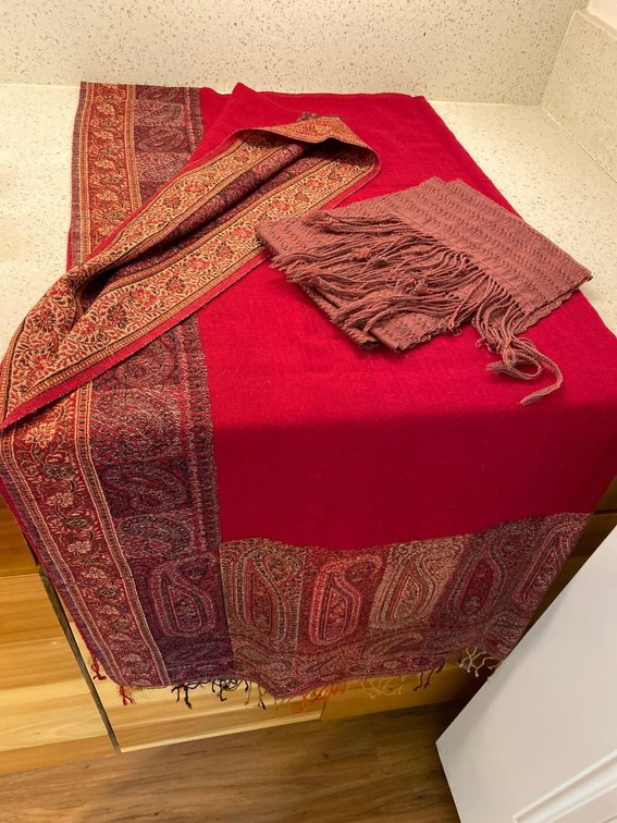 Shawl and Scarf 