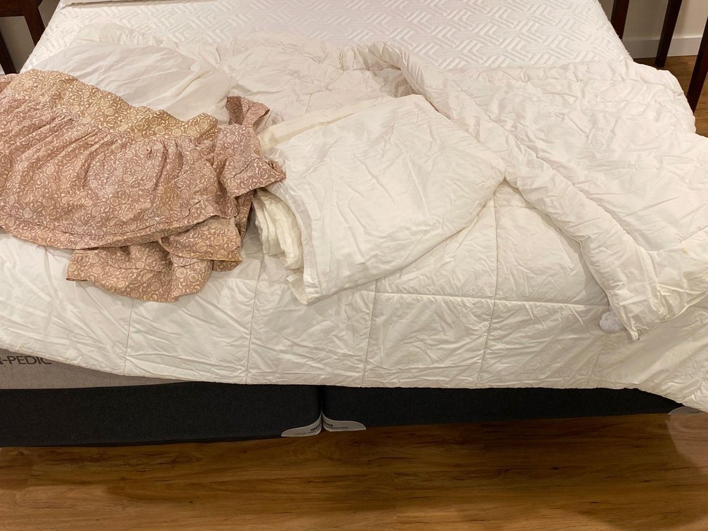 King Size Duvet Cover with Insert and Decorative Bed Skirt