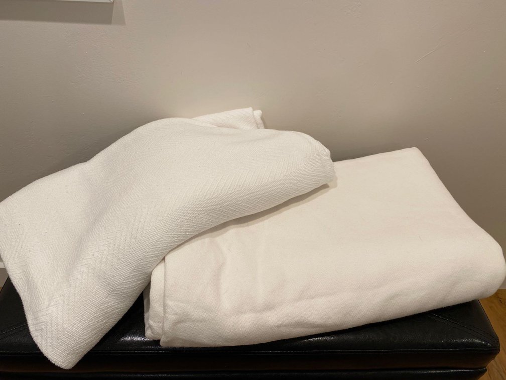 King Size White Colored Hotel Collection and Cannon Blankets