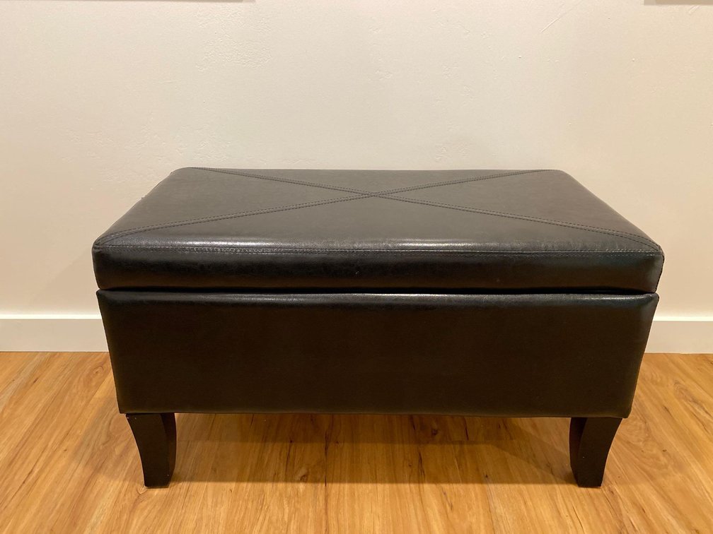 31" Long Cushioned Storage Bench 