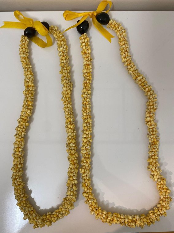 (X's 2) Yellow Cluster Shell Leis 