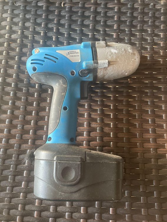 Drill / Driver missing battery charger
