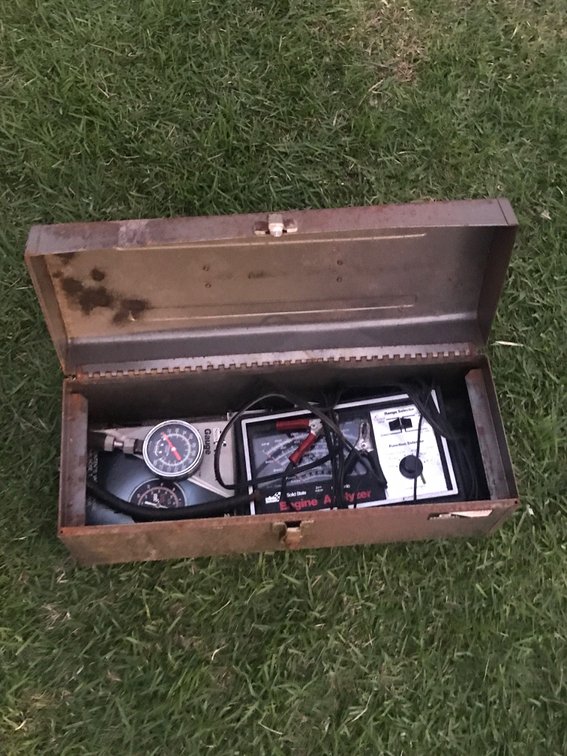 Engine Analyzer and Vacuum Gauges