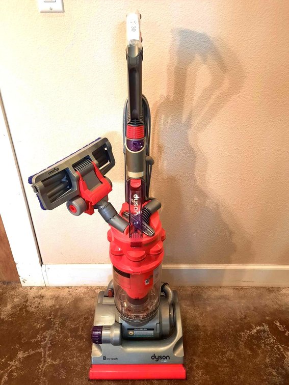 Dyson Vacuum DC 14 Low Reach