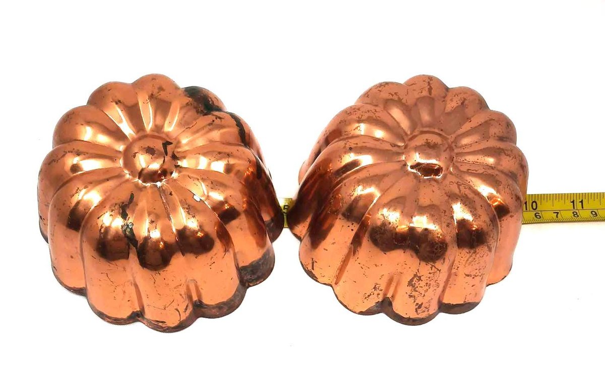 Vintage Copper 5" Round Flower-Fluted Molds - 2