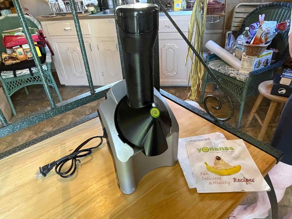 Yonana's Frozen Yogurt Maker