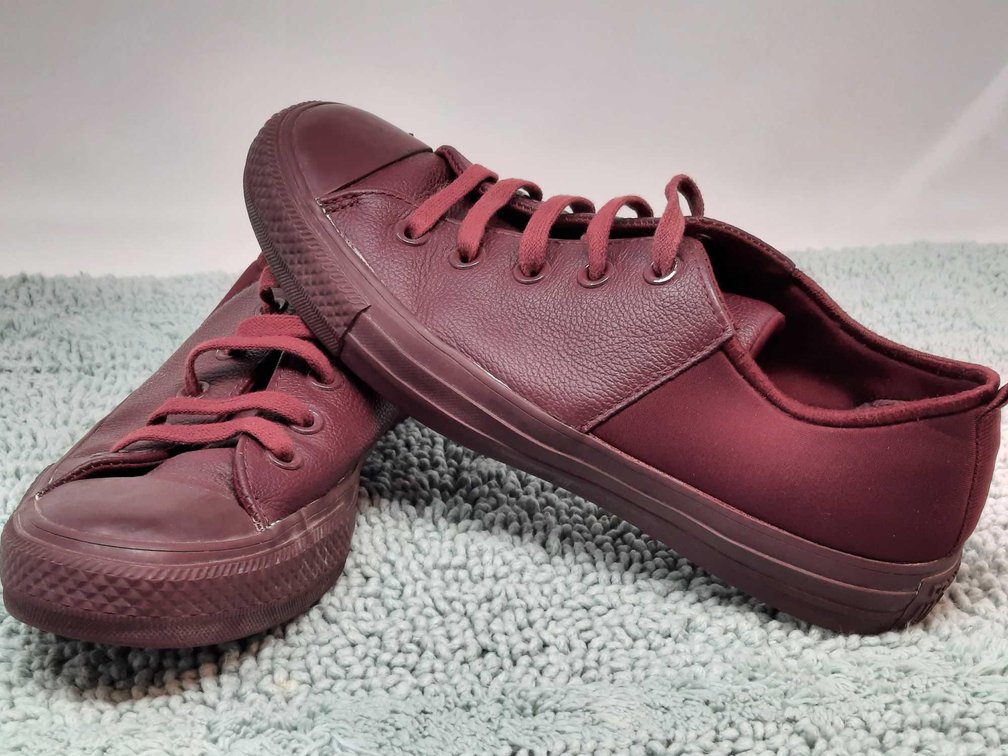 Converse All Star Women's Shoes Size 7
