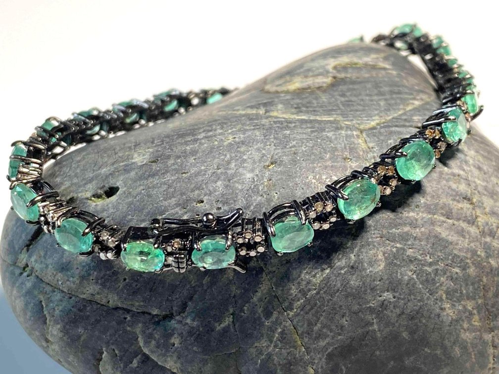 Sterling Silver 925 Natural Emeralds and Diamond Bracelet Size 7"