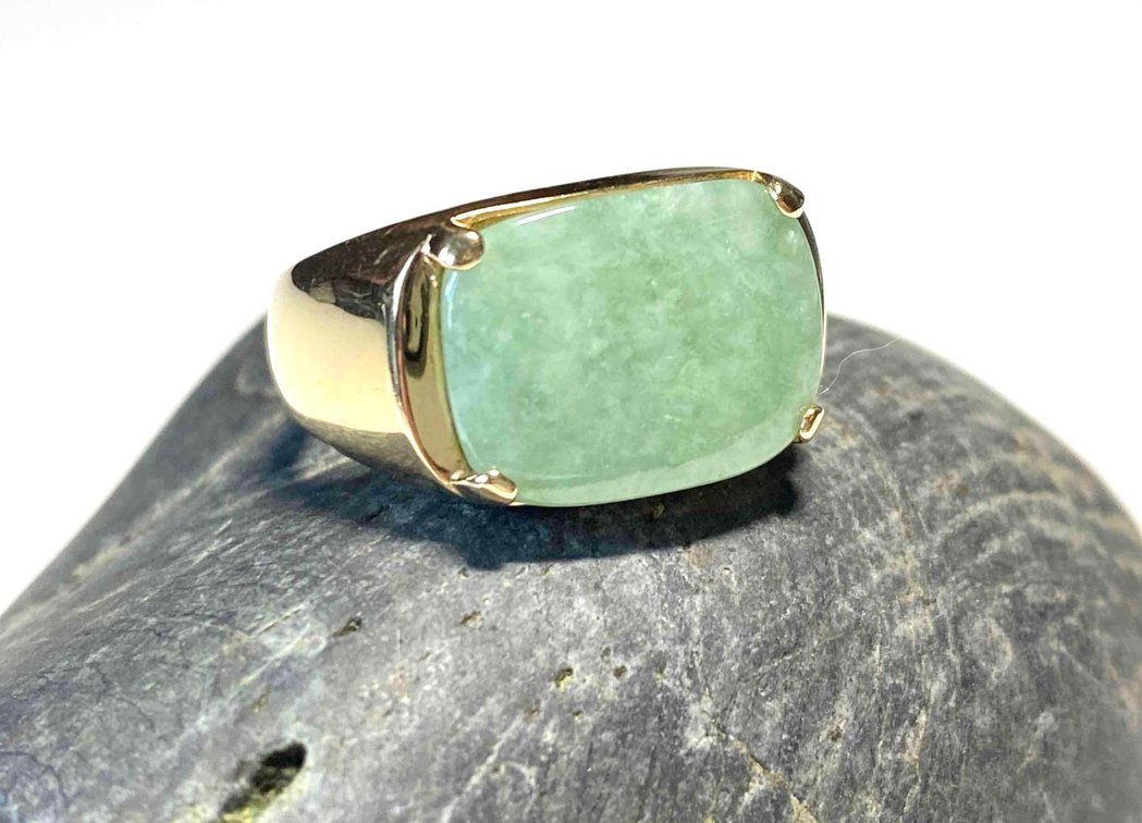 14K Gold Jadeite Men's Estate Ring Size 10