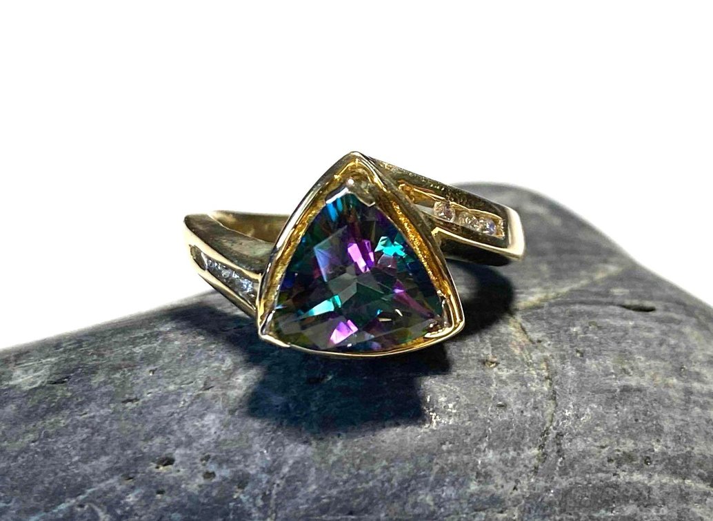 14K Gold Topaz with Diamond Accent Estate Ring Size 6
