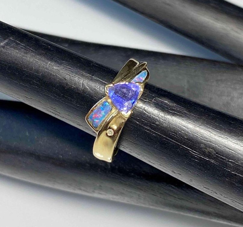 14K Gold Tanzanite Center Stone with Australian Opal Inlay and Diamond Accents Ring Size 7