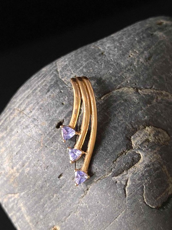 10K Gold Triple Shooting Star Tanzanite Stone Pendant 