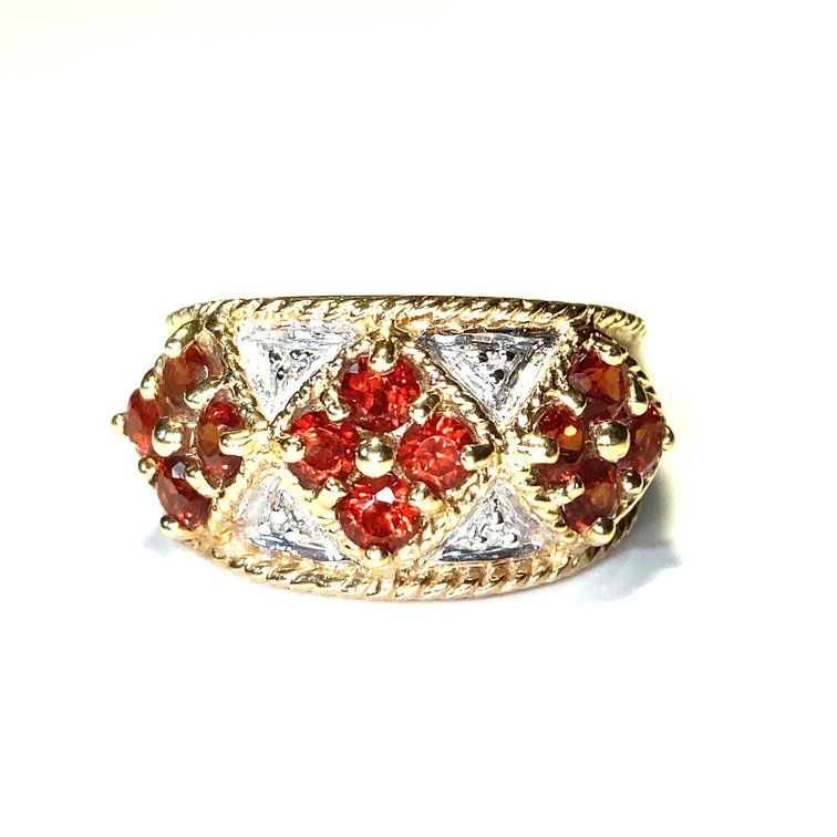 10K Gold Red Quartz and Four Diamond Accents Estate Ring Size 6.5
