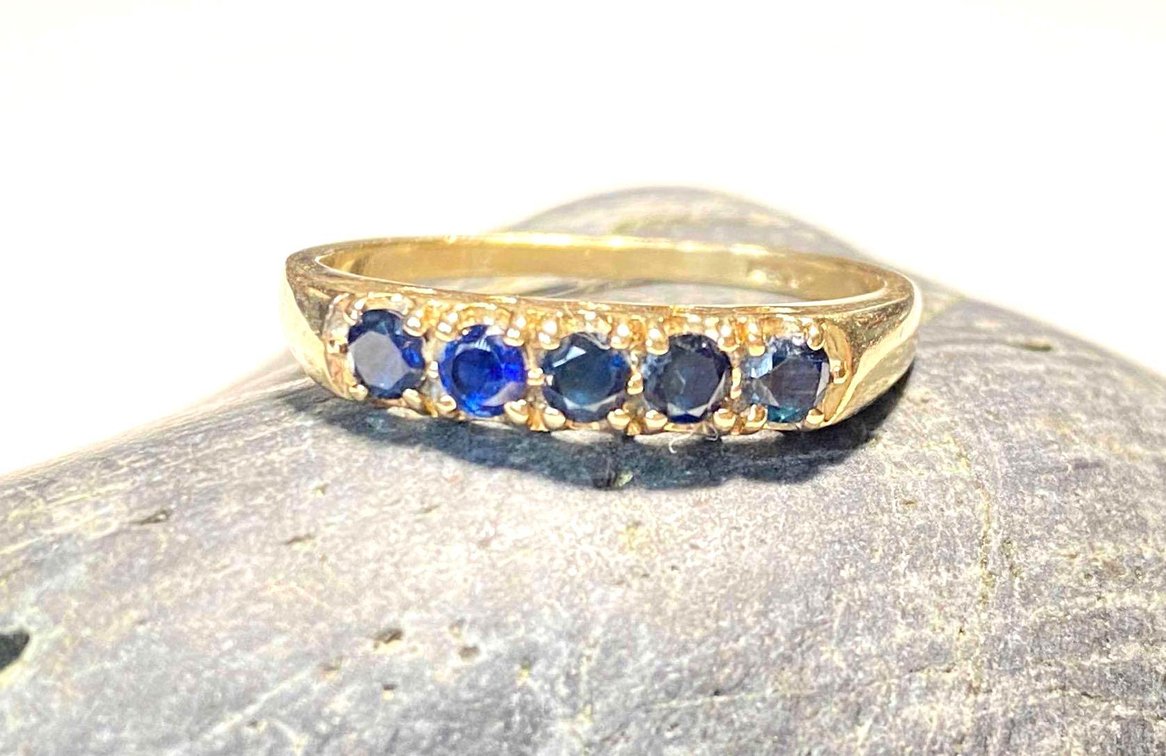 14K Gold Five Stone Sapphire Estate Ring Size 9