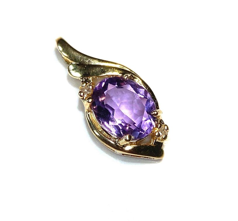 14K Gold Amethyst and Diamond Accent Estate Pendant 