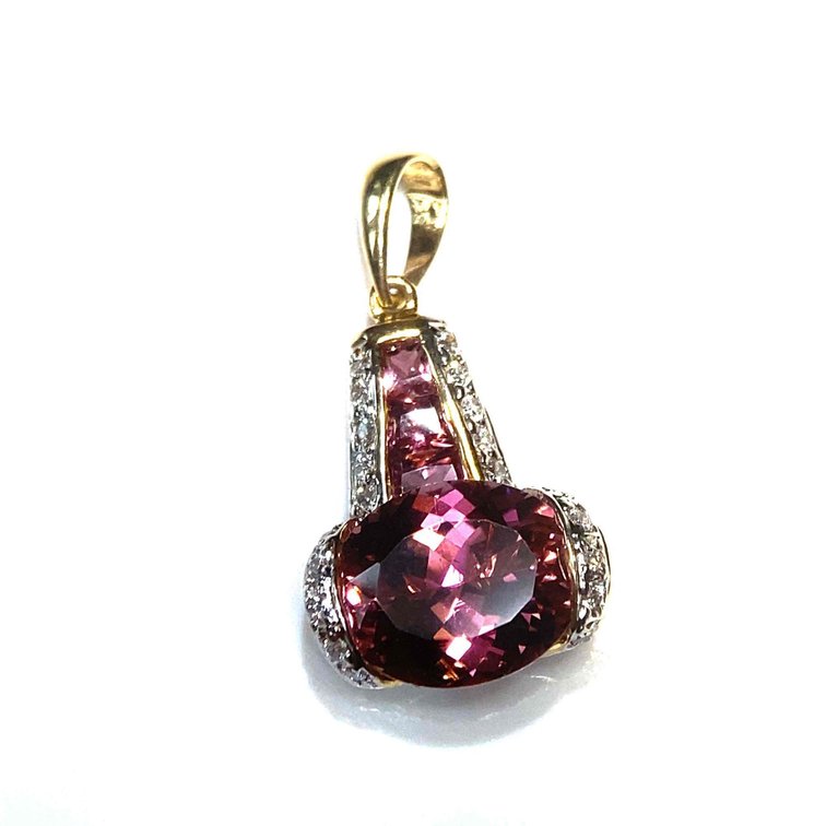 14K Gold Cascading Baguette and Oval Shaped Amethyst Stones with Diamond Accent Estate Pendant