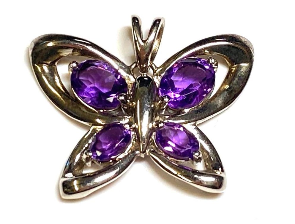 Sterling Silver 925 African Amethyst 2.81ctw Oval Butterfly Pendant 
