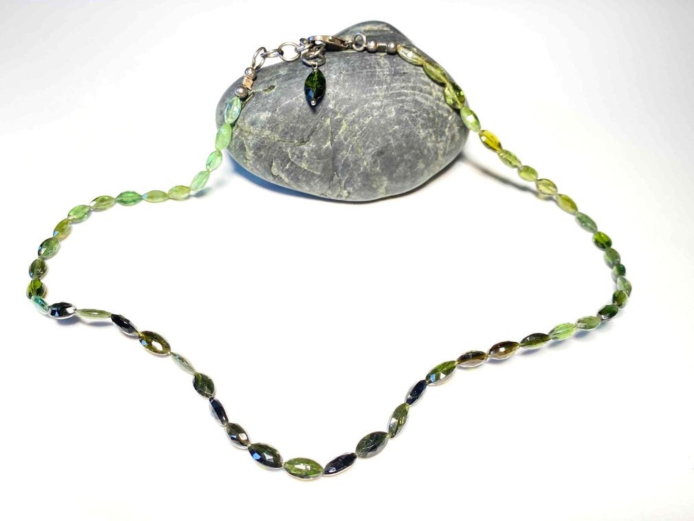 16" Genuine Green Stone Necklace 