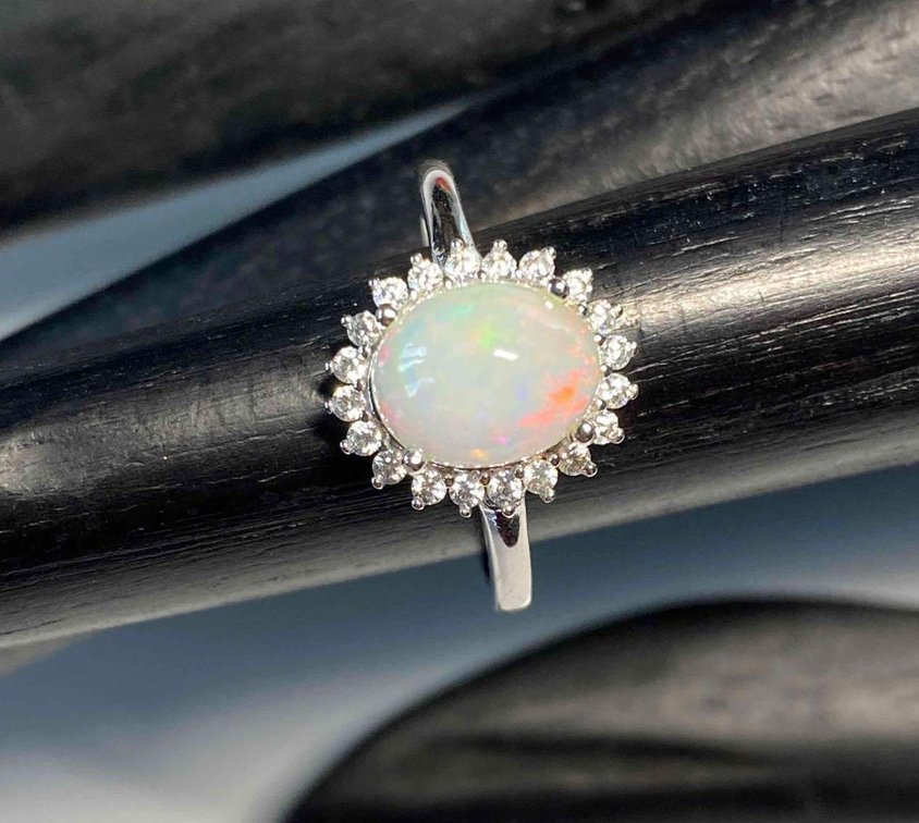 Marked 925 Sterling Silver Opal Ring Size 9