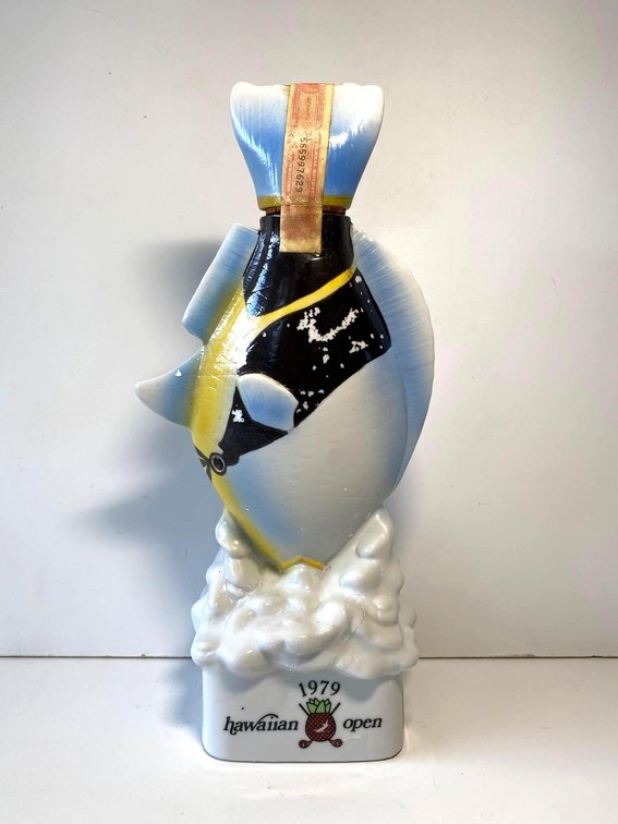 Vintage 1979 United Airlines Suntory Hawaiian Golf Open Hawaii State Fish Decanter 