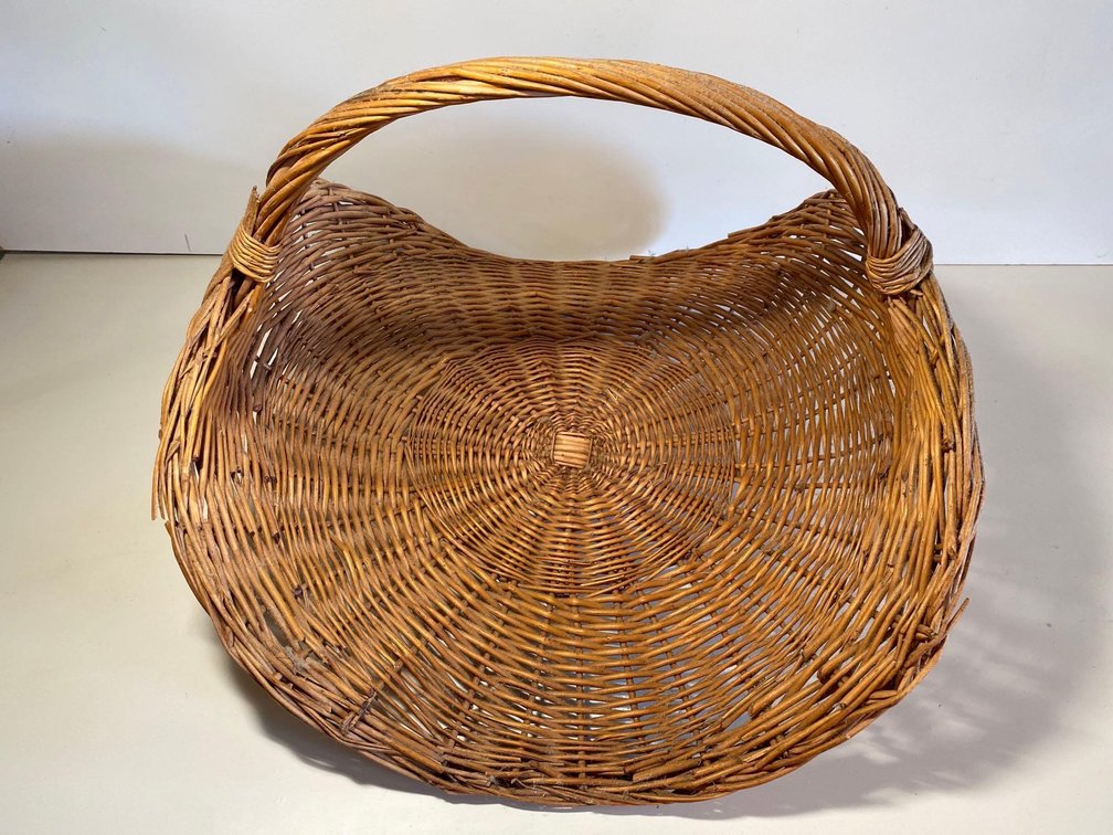 Woven Style Gathering Basket 